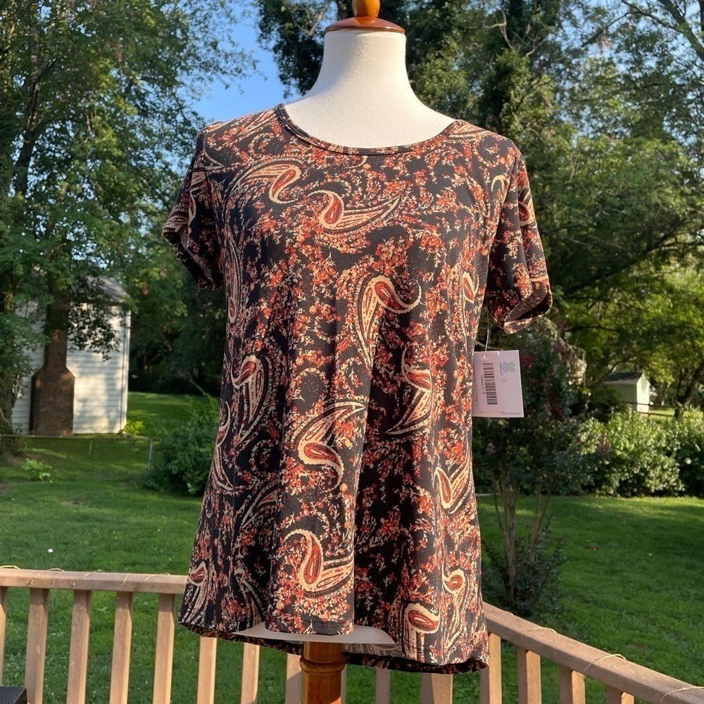 Classic T -LuLaRoe Black background